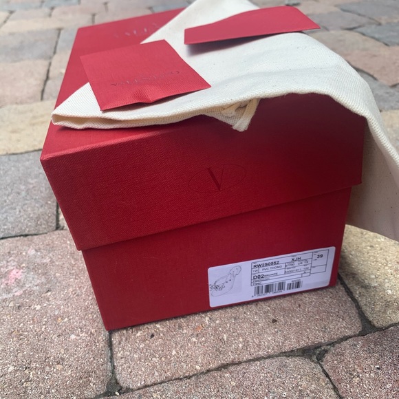 Bronze Valentino Rockstud Jelly Flip Flops EU 39 - Picture 7 of 7